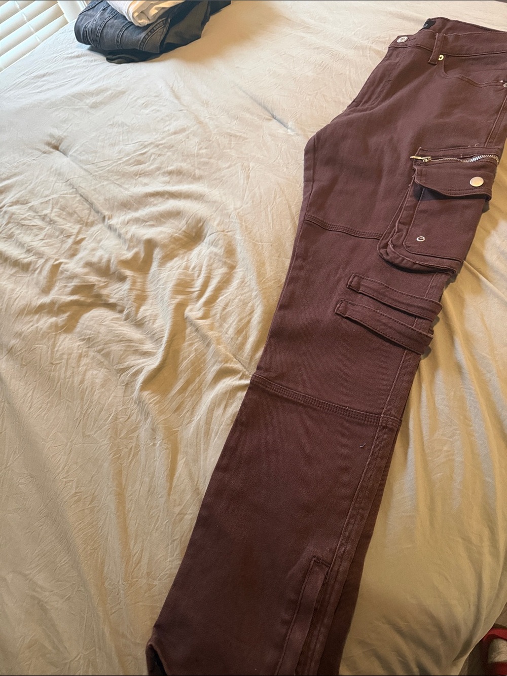 Forever 21 Men's Maroon Skinny Cargo Jeans